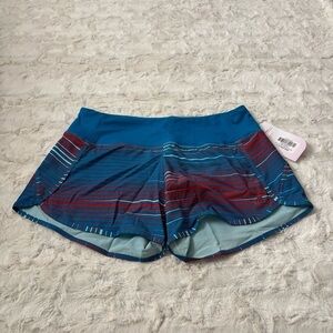 NWT Roadrunner Women's Size Large Multicolor Printed Running Shorts